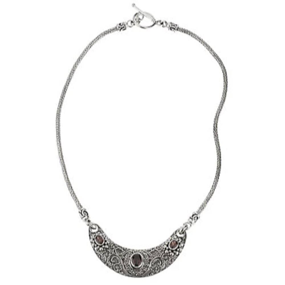 Artisan Crafted Sterling Silver 3.00 ct tw Garnet 18" Necklace